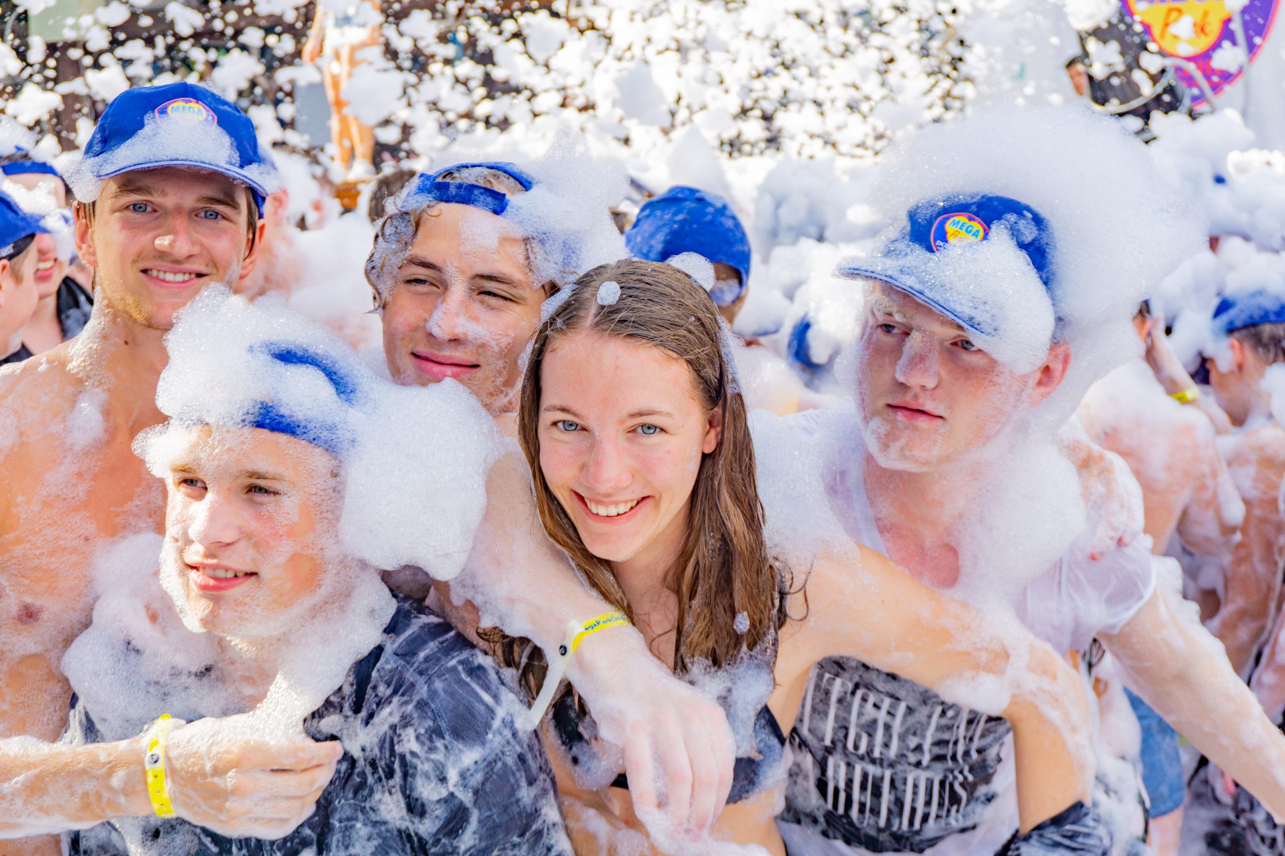 Abireise Goldstrand Schaumparty Mega-Park