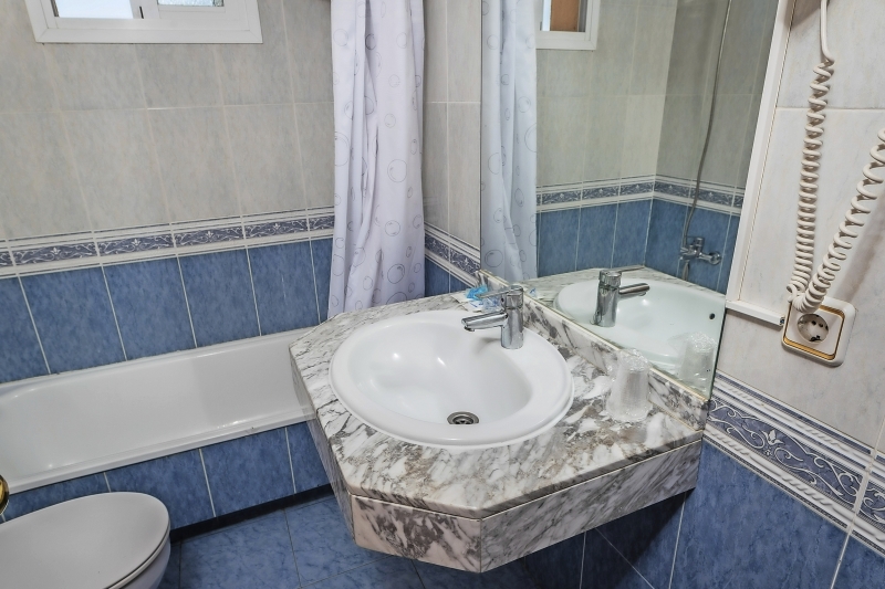 Hotel Festa Brava Lloret de mar Badezimmer 