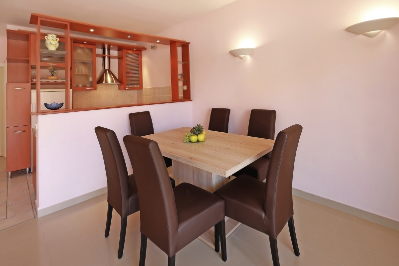 Vila Vale Novalja Essbereich