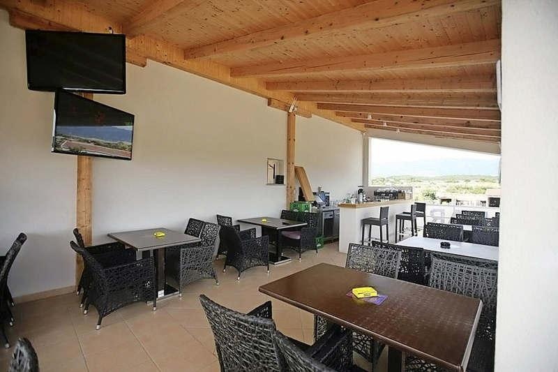 Moon Rocks Hostel Novalja Terrasse Club Party