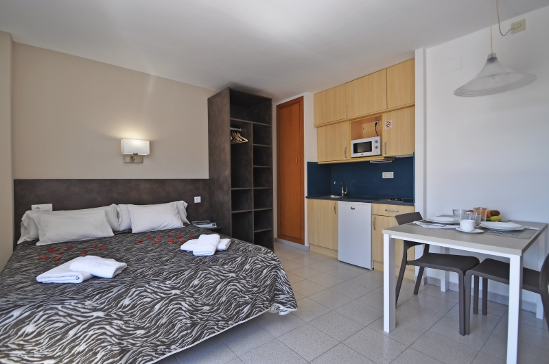 Aparthotel Safari Calella Zimmer Ausstattung