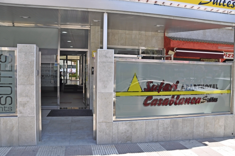 Aparthotel Safari Calella Eingang