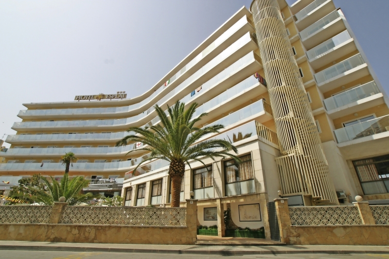 Hotel Esplai Calella Außenansicht