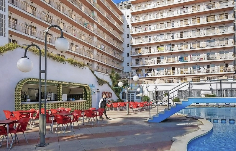 Hotel H-TOP Olympic Calella Pool