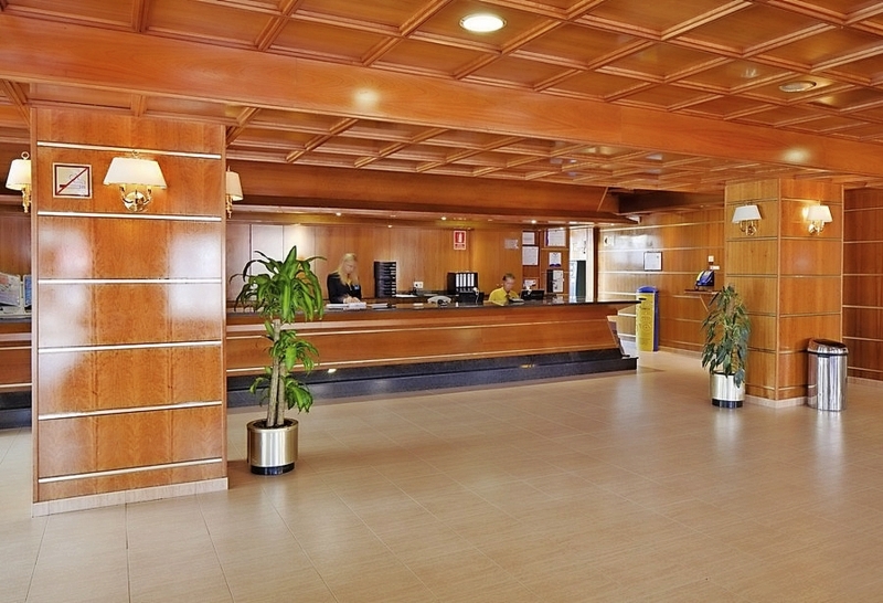 Hotel H-Top Calella Palace Rezeption