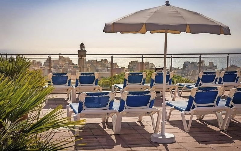 Hotel H-Top Calella Palace Skypool Meer