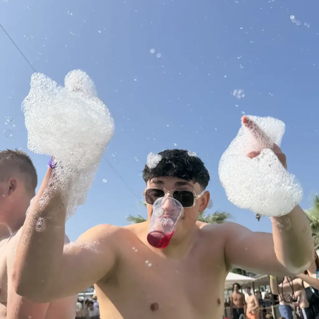 Abi-SPLASH-Pool-Party-Foam-abi-reisen