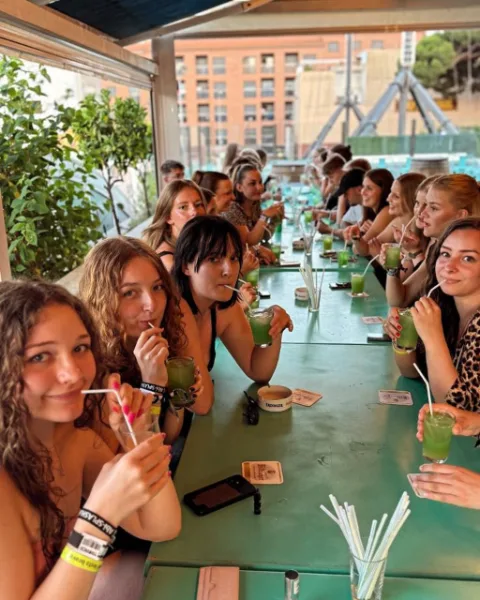 Abireise-Lloret-Cocktail-Tasting